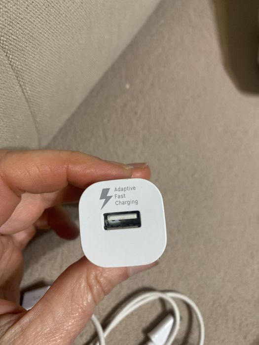 Автомобильное зарядное устройство Samsung