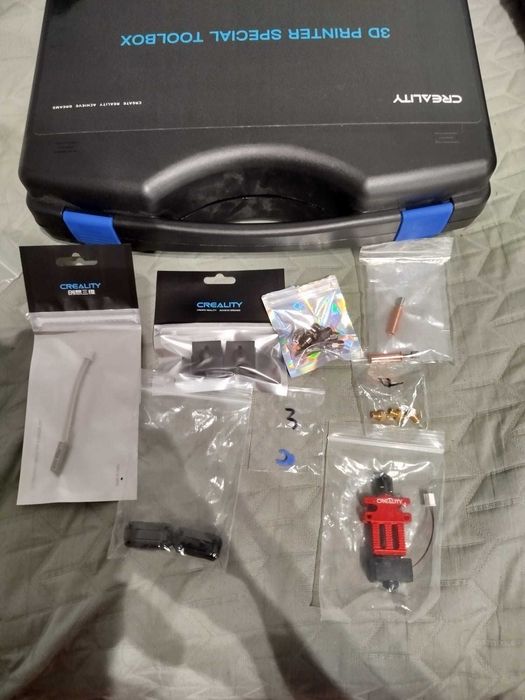 Creality CR-6 SE + Extras + Enclosure