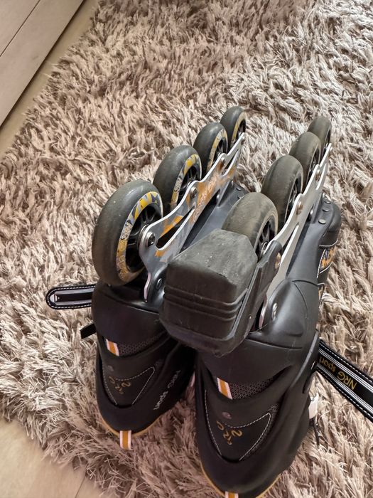 Роликові коньки