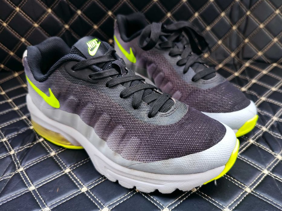 Кроси Nike Air Max Invigor GS - 38 (25см)
