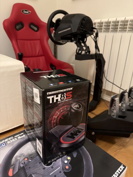 Simulador Completo SimRacing - RSeat V3 + Thrustmaster T-GT + Aro Ferrari SF1000 + Aro Sparco R383
