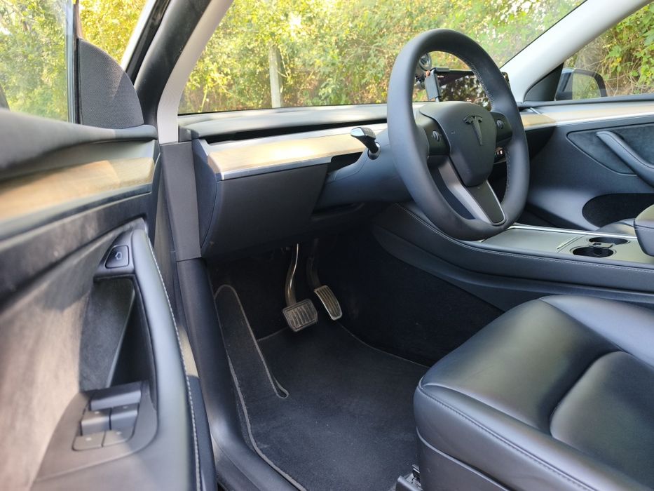 Tesla Y RWD IVA Dedutível