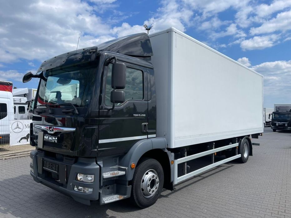 MAN TGM 15.290  Euro6! Kontener z winda 7m! Pneumatyka Klima Automat