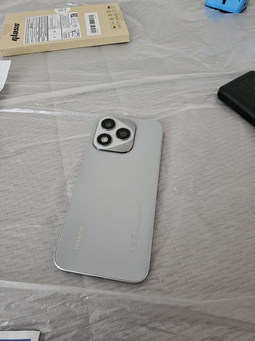 Honor 400 lite 8/256 на гарантії