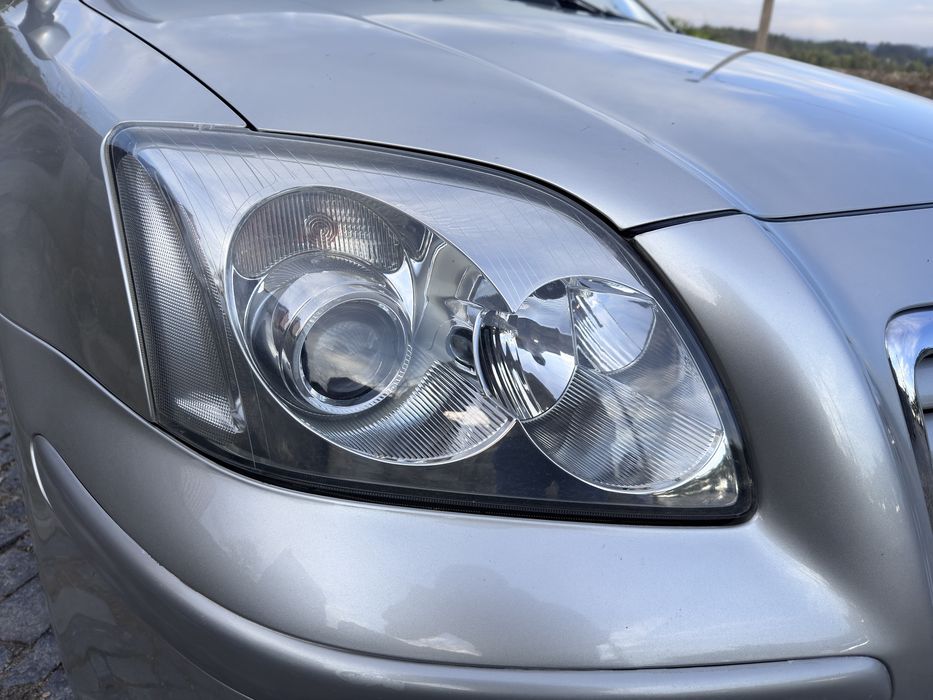 Toyota Avensis 1.6 VVT-i 2004