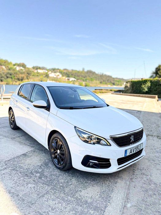 PEUGEOT 308 Moderno e Economímico * Desde 147€ por mês*