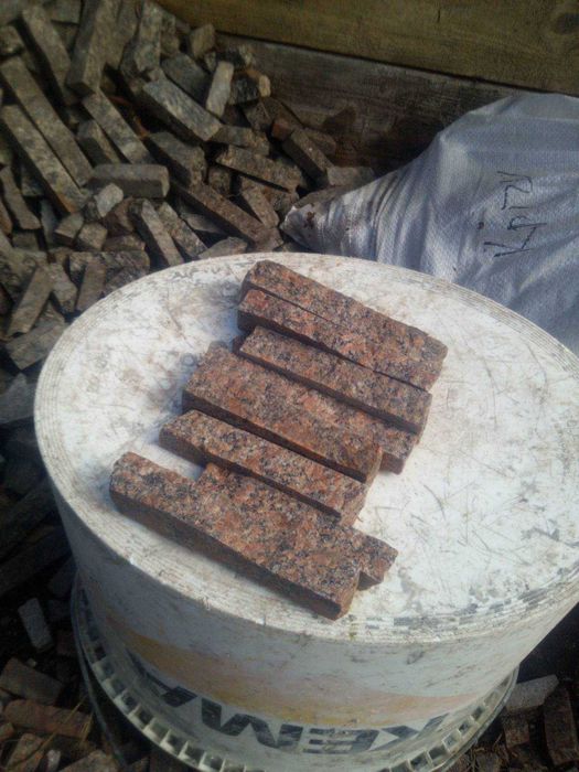 Брекчия гранитная , соломка гранитная