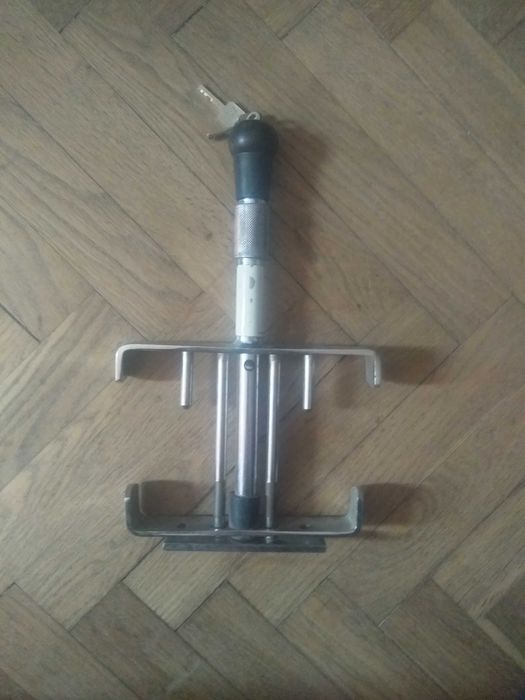 Блокіратор педалей автомобіля Solex