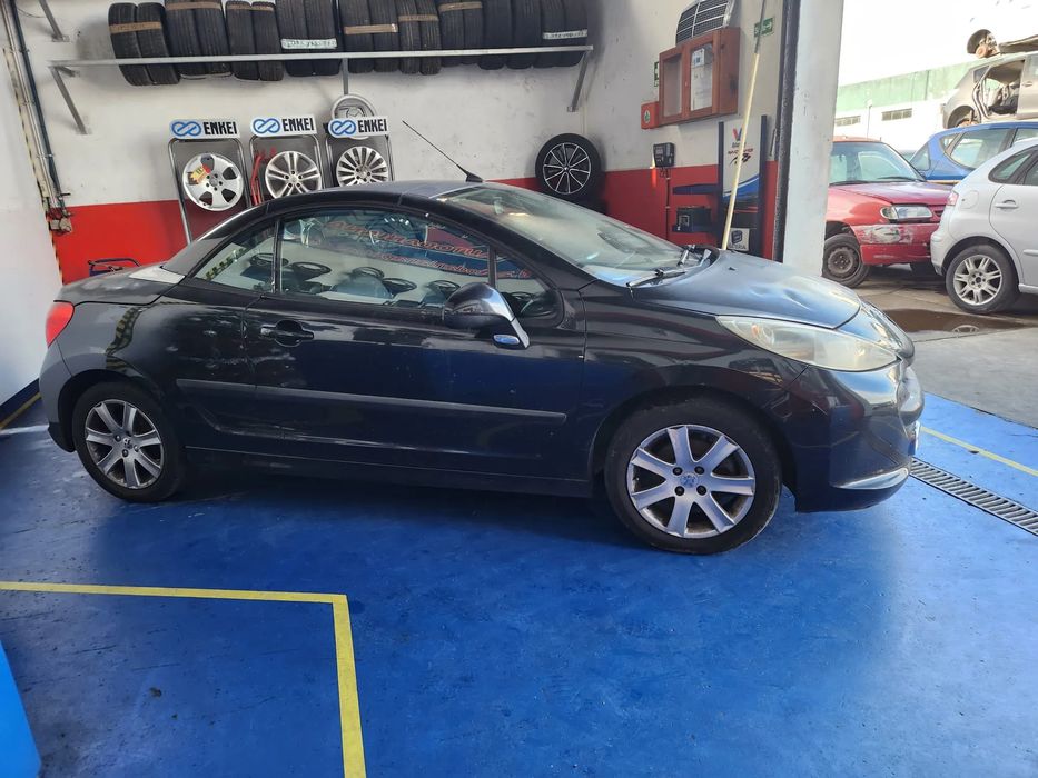 Peugeot 207 CC 1.6 Gasolina de 2007 ás peças.