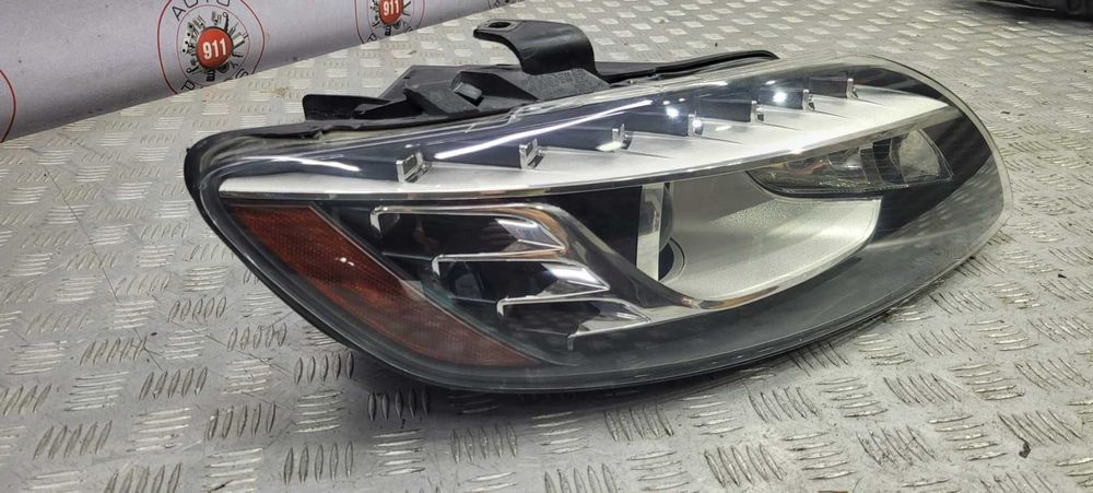 Фара права для Audi Q7 2009-2015