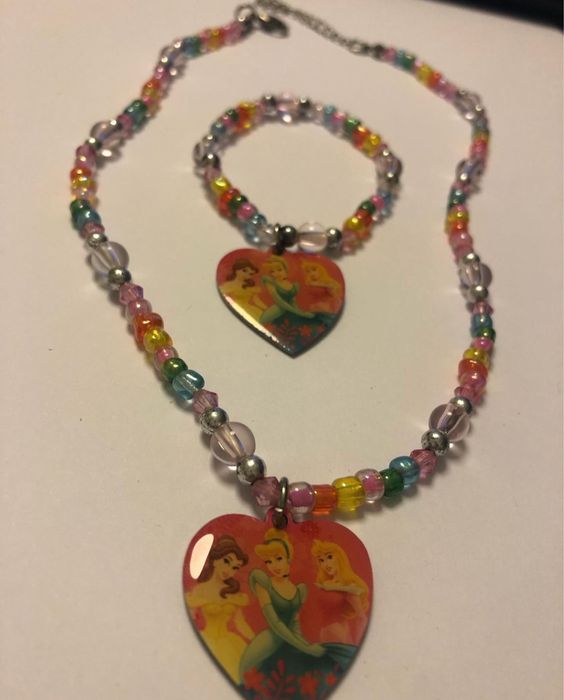 Conjunto de criança princesas novo