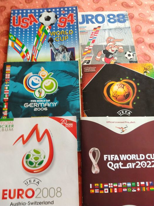 Caderneta cromos futebol Mundial e Euro da Panini
