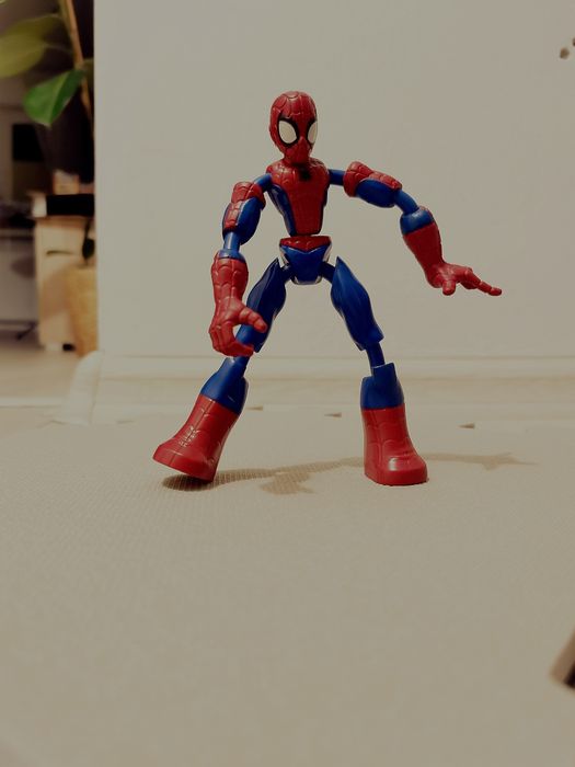 Ruchoma Figurka Spider-Man (Marvel)