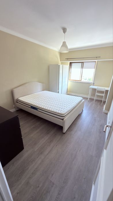 Quarto para arrendar entrada imediata