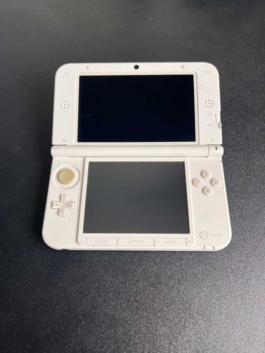 Nintendo 3DS XL Branca/Turquesa com 100+ Jogos