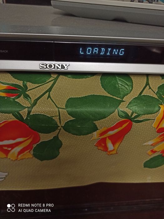 Продам двд проигрыватель sony