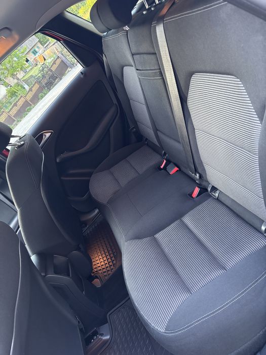 Mercedes-Benz B 250E