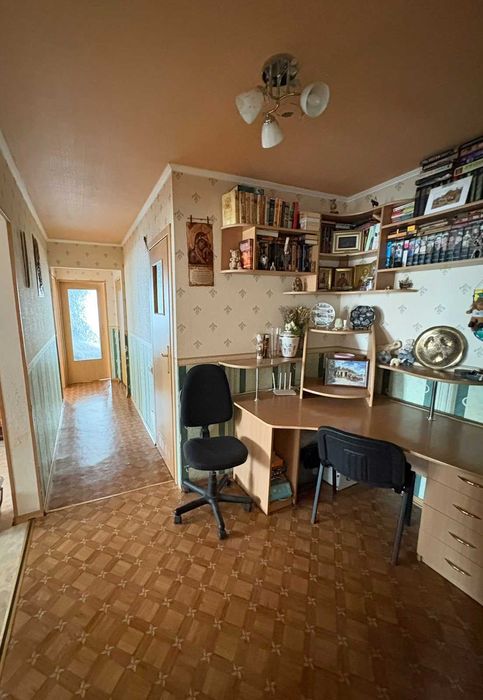 Продам 3-х комнатную видовую, крупногабаритную квартиру .