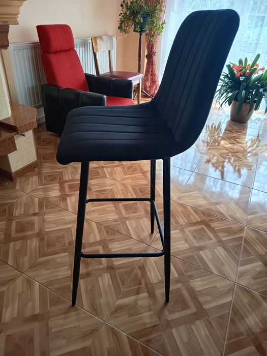 Sprzedam krzesło barowe