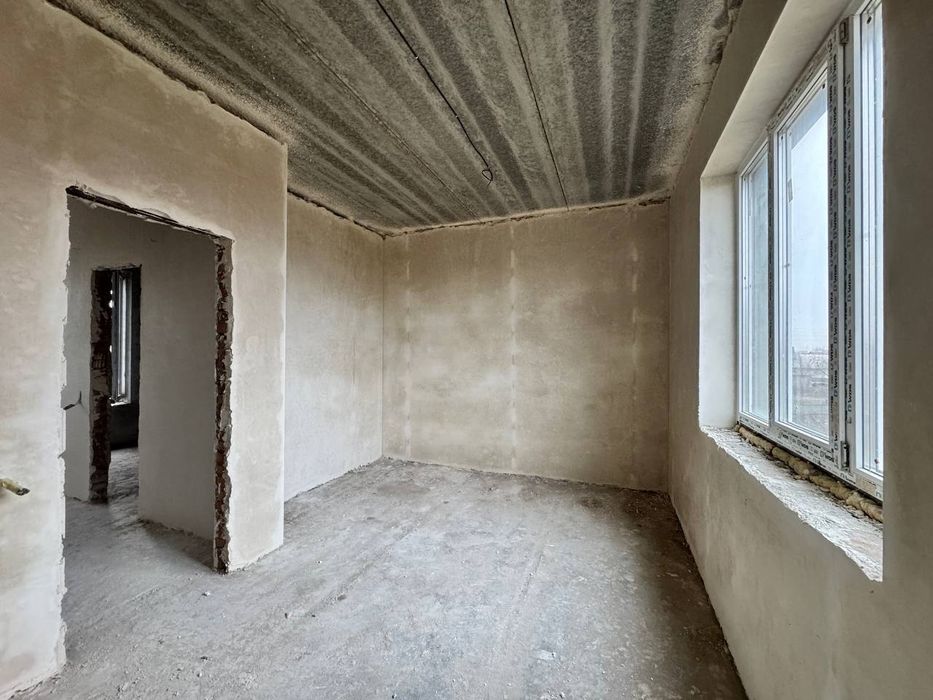 Таун з терасою на даху! Київ