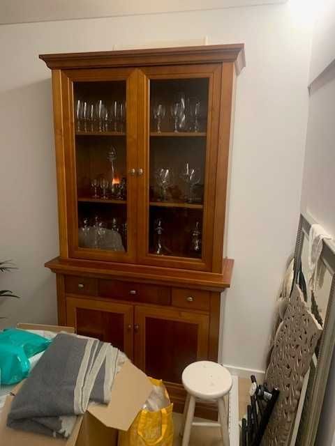 Bom Preço Mobilia Completa de Sala , Quarto Casal e Hall em Cerejeira.