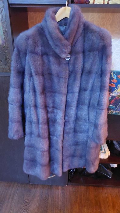 Жіноча шуба в гарному стані