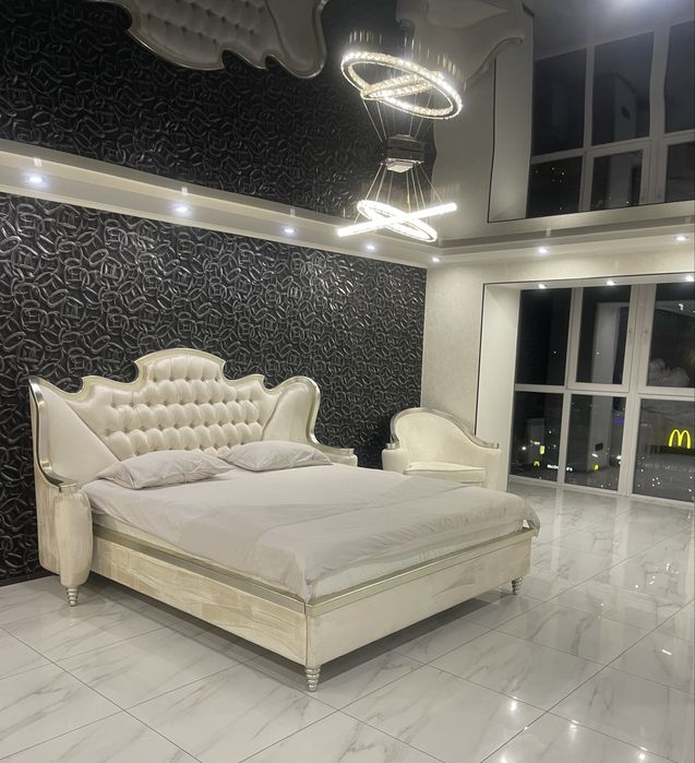 Центр. VIP студия с панорамным видом. 95 квартал