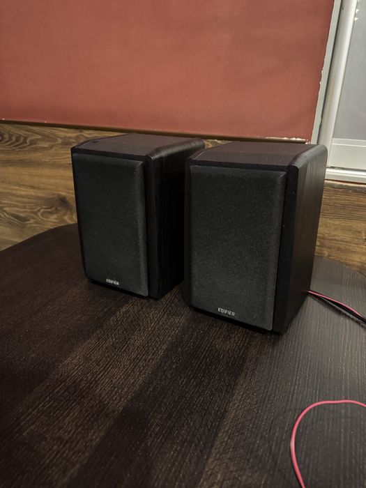 Bluetooth динаміки EDIFIER R1010BT