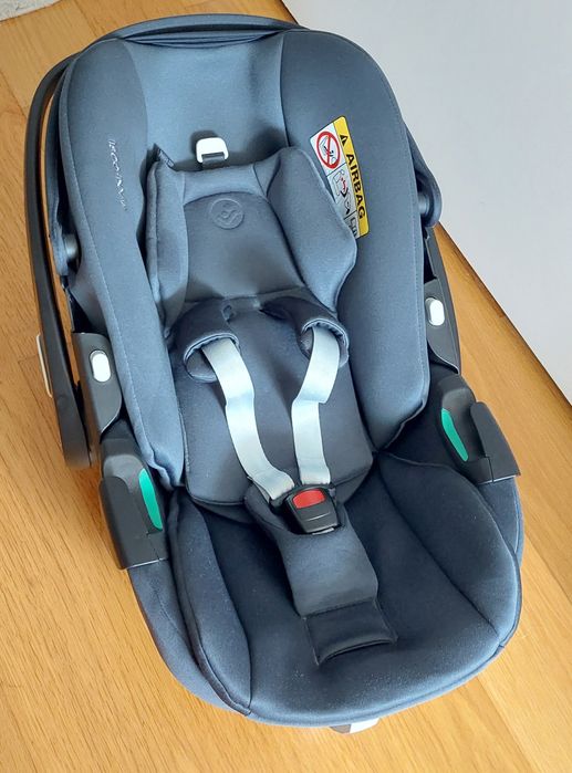 Selling Baby Car Seat / Maxi-Cosi Pebble 360 Pro