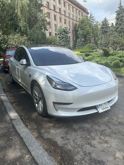 Аренда авто  Днепр (вся Украина) Tesla Model 3 2022 Restyle