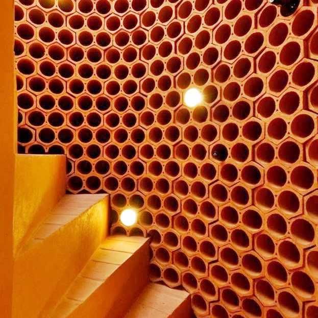 Garrafeira Sextavada Dupla em Barro