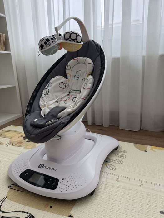 Крісло-гойдалка 4moms