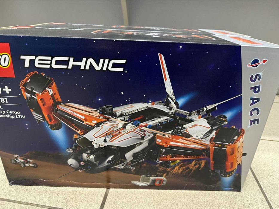 LEGO Technic Грузовой космический корабль VTOL LT81 42181