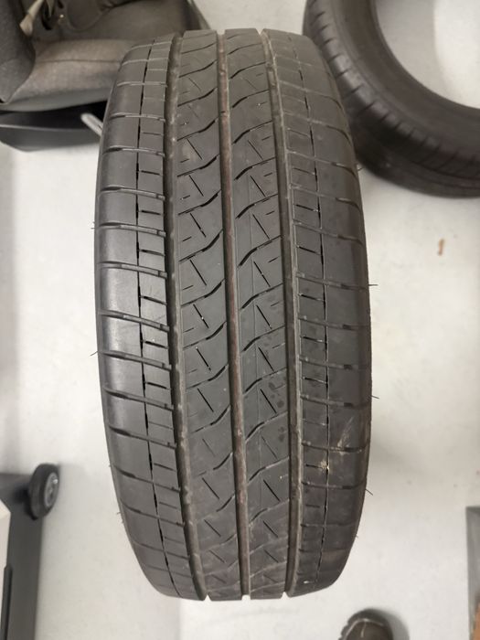 Opony Bridgestone Duravis 215/60r17c