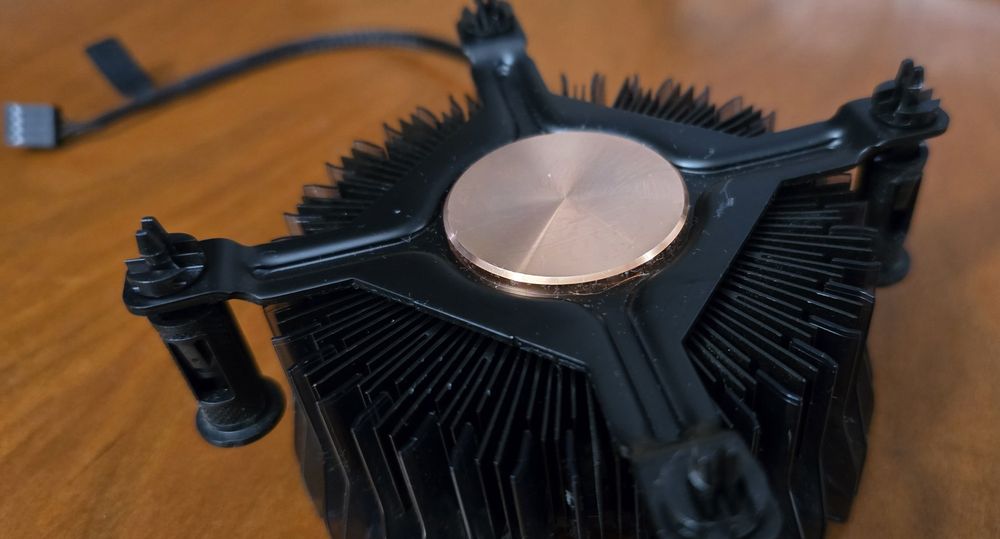 Intel i3 12100F com cooler (socket LGA 1700)