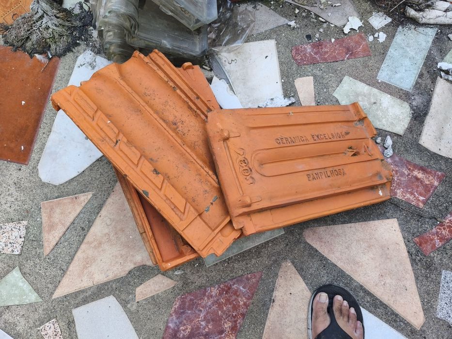 Vareas telhas de vidro e normal+ pedrem mármore a