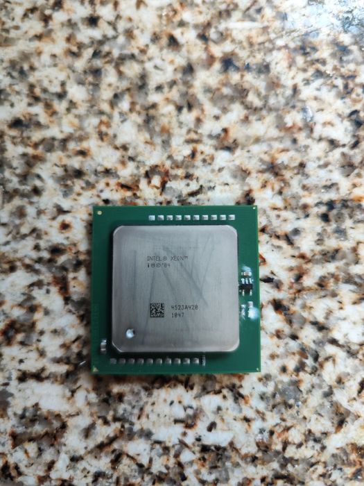 Processador Intel Xeon64862209055490121