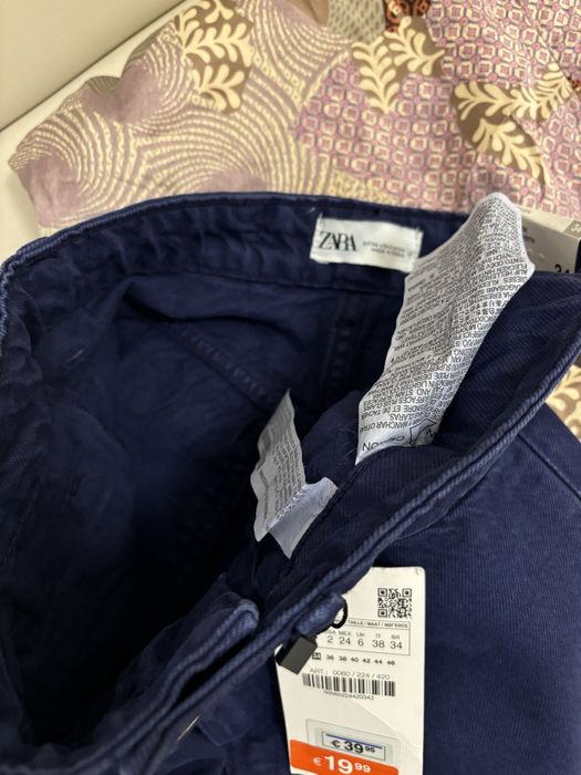 Nowe atramentowe spodnie jeansowe zara