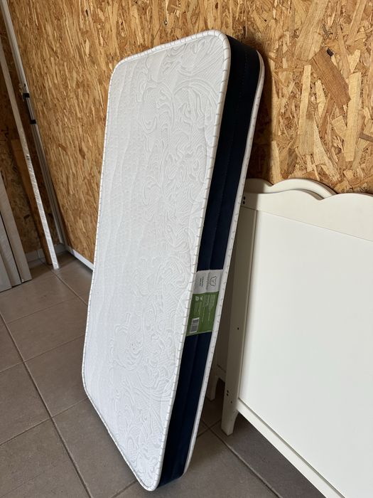 Cama ikea branca com colchao happy bear