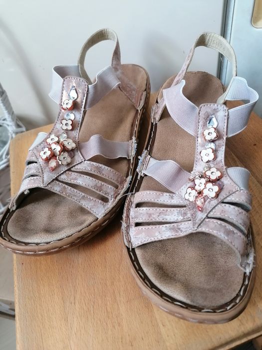 Sandały Rieker 38 oddam za darmo