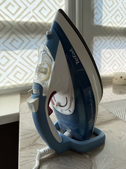 Праска Tefal Aquaspeed 5350, 2400 Вт