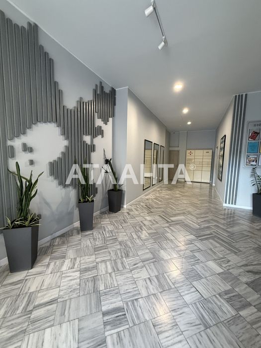 Предлагается к продаже 3 комнатная квартира на Фонтане в ЖК Лимнос !