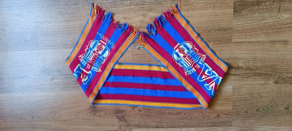 FC Barcelona szalik piłkarski sportowy jednostronny używany