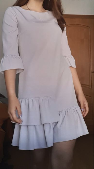 Палаття сіре асиметричне, плаття коктейльне