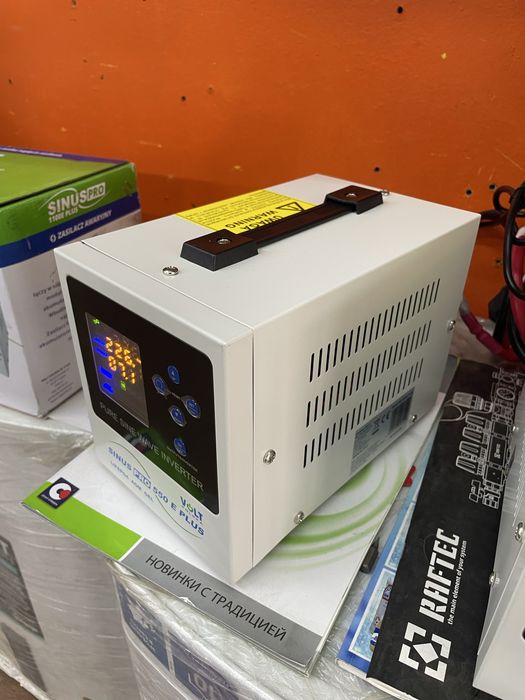 Volt  Polska Sinus Pro 550E PLUS 12V  AGM ГЕЛЬ LIFEPO4