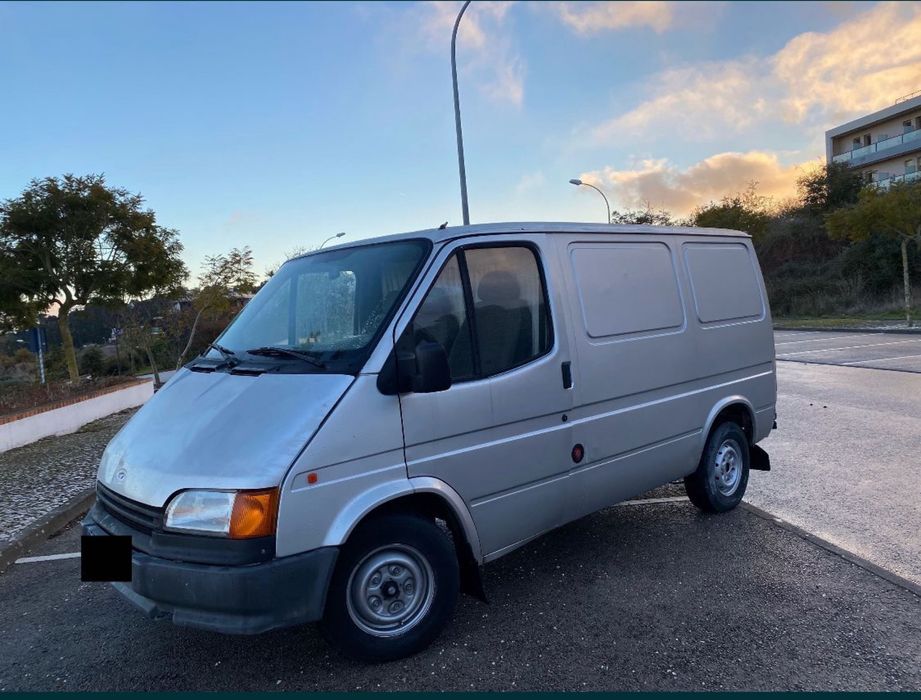 Ford 1.9D – T0 sobre rodas com mais histórias que um podcast