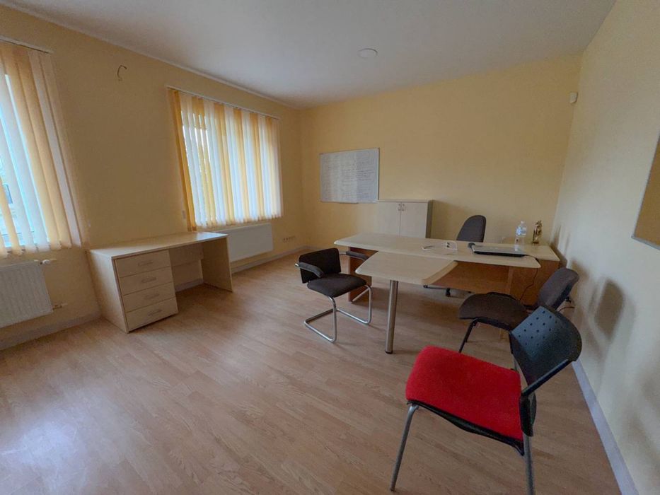 Здам офіси від 3000 грн плюс світло, район ЗАЗ