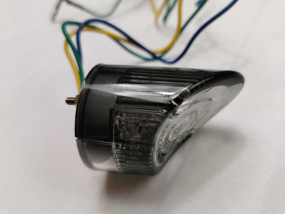 Lampa tylna LED DYMIONA Shark Nose podświetlanie tablicy