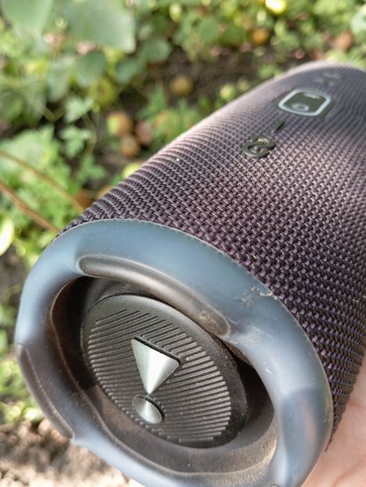 Колонка JBL charge5