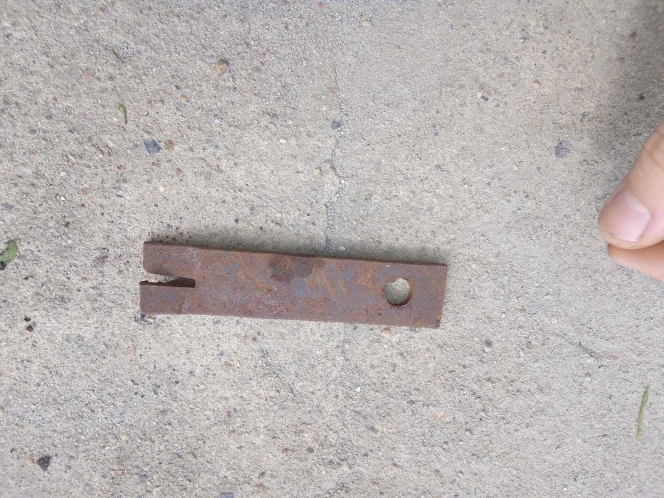 Zaczep wrót drzwi bramy zawias drzwiczek okna do muru do drewna 1 szt